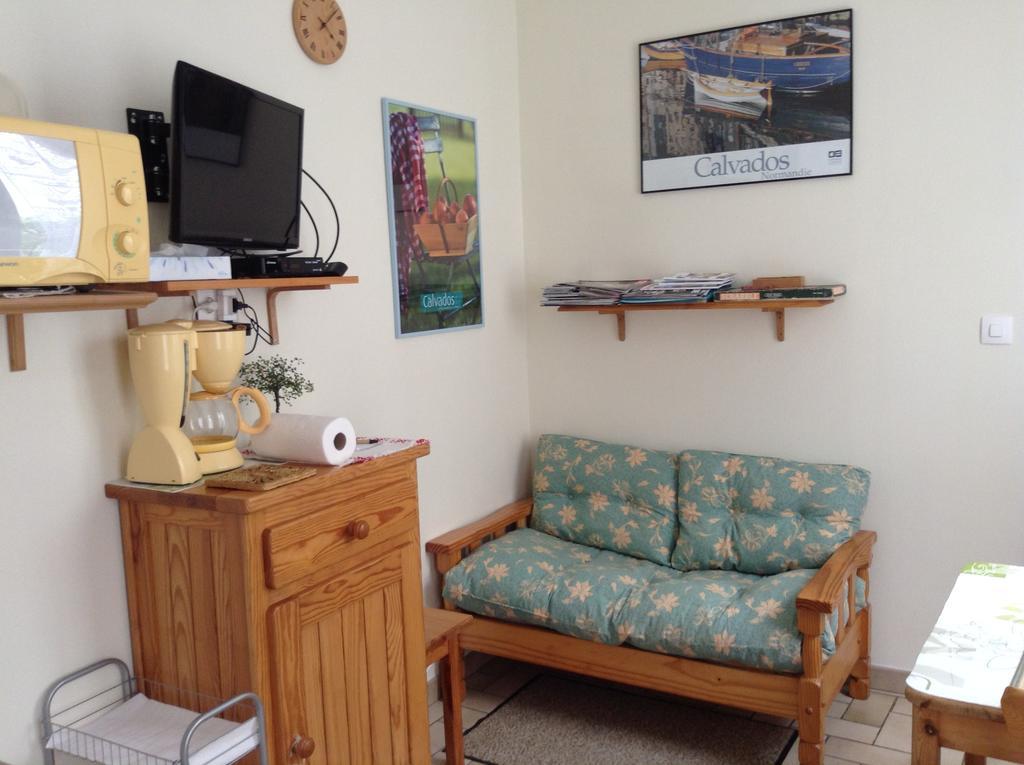 Au Bon Gite - Studio Arromanches-les-Bains Eksteriør bilde